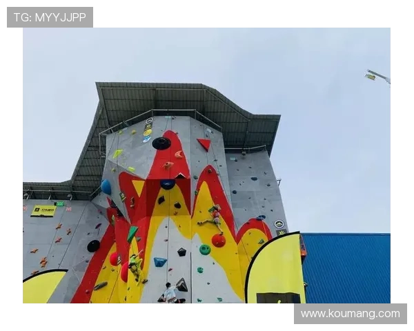 北京攀岩队的成长之路:从默默无闻到攀登巅峰的奋斗历程 北京攀岩队的成长之路:从默默无闻到攀登巅峰的奋斗历程