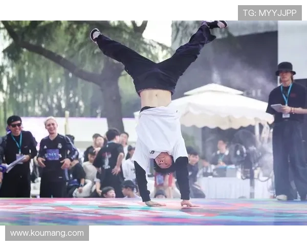 南京街舞队的速度之美:探索街舞文化与城市活力的完美结合