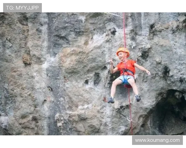 西安攀岩队的团队协作之道：挑战极限与心灵的共鸣