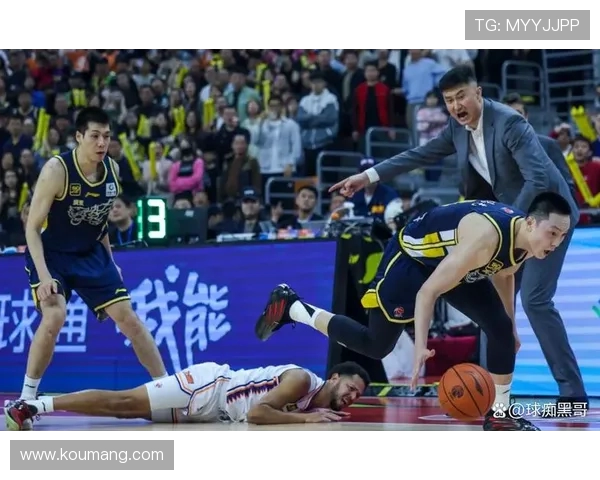 杜锋领航新时代篮球风云 从球场到教练席再创辉煌传奇